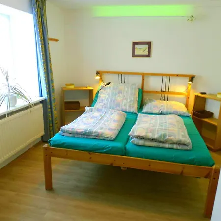Ferienhaus Am Nord-ostsee-kanal - #10454